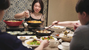 新加坡米其林主廚來台！鮮饌砂鍋鱸魚煲，莆田2025海味季新菜色開箱。