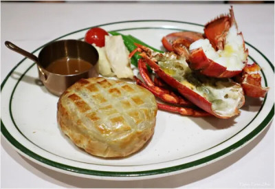 [台北大安]雅室牛排 仁愛圓環店|招牌海陸：蒸烤加拿大活龍蝦及雅室新威靈頓牛排