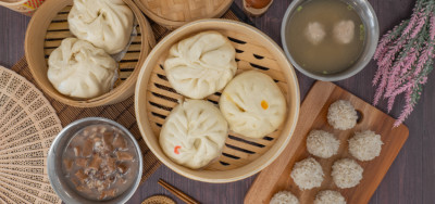 松山路周邊台味小吃再+1！沒想到在「李照子珍珠丸子·包子專賣」除了四神湯，也能和珍珠丸子、包子衝撞出新組合！