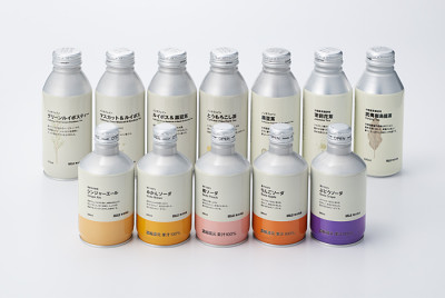 文青IG差這張！日本無印良品推出「文青風鋁罐」包裝，一字排開簡約俐落超療癒，背後深藏愛護地球目的。