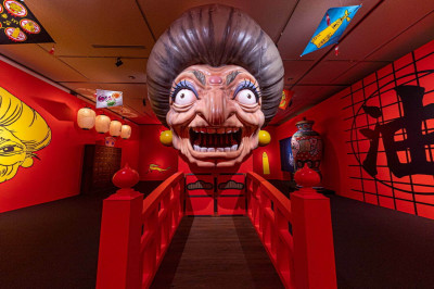 吉卜力粉絲想朝聖！「鈴木敏夫與吉卜力展」京都盛大開幕，超驚悚「巨大湯婆婆、陰森森龍貓」意外引起話題，粉絲熱情度依舊不減。