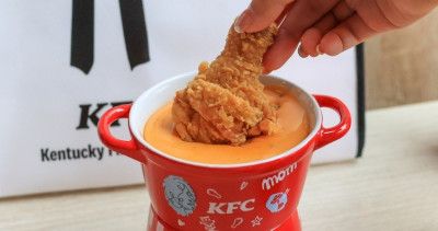 肯德基起司鍋升級了！肯德基「松露起司鍋」母親節限定開賣，399元就有「爆濃起司醬附鍋子」媽媽吃炸雞超需要。