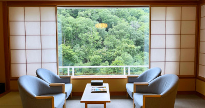 房內就有壯麗山景！福島隱世溫泉旅館「吉川屋」此生必住，話題滿分「果汁水龍頭、水蜜桃會席料理」IG搶打卡，「露天溫泉」飽覽四季風物詩。