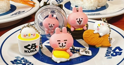 卡娜赫拉的壽司扭蛋！藏壽司「卡娜赫拉的小動物」13款扭蛋搶先看，超萌「粉紅兔兔玉子燒、P助茶碗蒸」立體吊飾拼手氣。