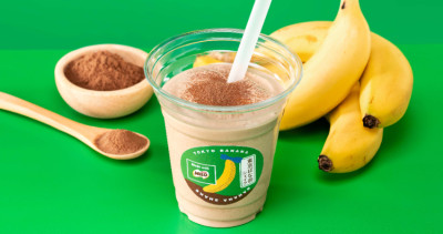 東京芭娜娜真的太鬧！東京芭娜娜全新推出「美祿香蕉奶昔」夠獵奇，螞蟻人還要配「東京芭娜娜菠蘿麵包」，開賣出爐時間一次看。