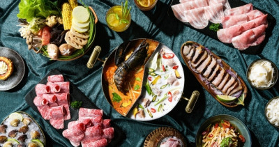 9個聖筊全單免費！高雄「湳洋鍋物」鮮活波士頓龍蝦、日本A5和牛免費開吃，擲出9個聖筊整單免費。