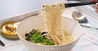 大直美食新開店！必點「越式牛肉麵 雞白湯拉麵」先到Little Lam吃。