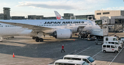 日本成田機場「Skyliner」掃臉進站、免排隊買票！實測進站只要10秒，上野、日暮里都能用。