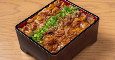 南港LaLaport美食必吃！日本4間人氣美食首次登台，燒肉飯、壽司、北海道牛排都吃。