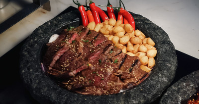 台北飯店 buffet 凱菲屋新菜單！韓式料理吃到飽13選、聯手韓國主廚，韓式烤肉無限吃。