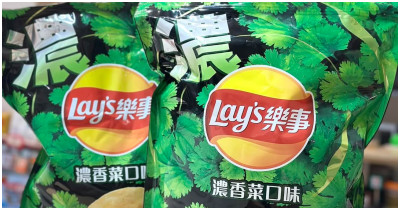 超大包「濃香菜」洋芋片！樂事讓喜歡香菜和不喜歡香菜的朋友都尖叫了。