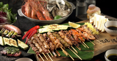 中秋烤肉最強聯名！君品酒店Ciao攜手「路邊烤肉」打造中秋限定野炊，體驗直火炭烤的原始魅力。