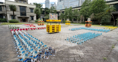 松菸「2025原創基地節」開跑！限定臺鐵「菸廠尋味便當」、六大藝術裝置點亮松菸古蹟，必看戶外展覽全攻略。