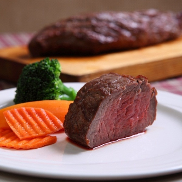 【窩客島周三小食堂】哞~~哪款牛排最對味？