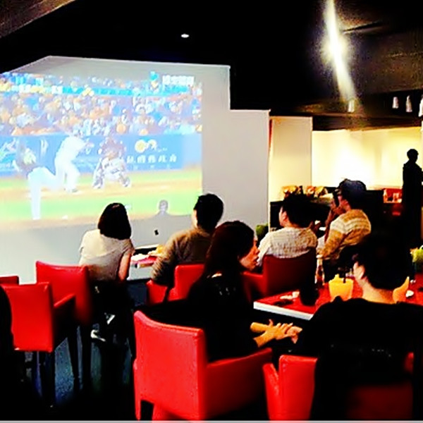 【WBC】3/8中華VS日本~來"大螢幕餐廳"一起LIVE熱血加油吧！