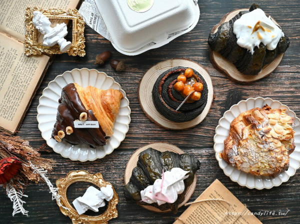 BBiT artisan可頌專門店｜台中可頌專賣店，質感黑可頌，現烤香酥脆口，內餡會爆漿！沒預訂不一定吃得到～