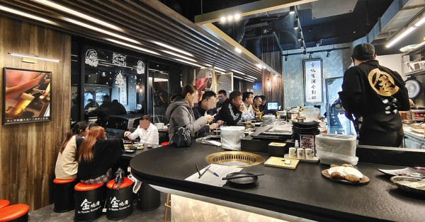 新開幕！限量和牛串99元就吃的到，壽星龍蝦免費吃！