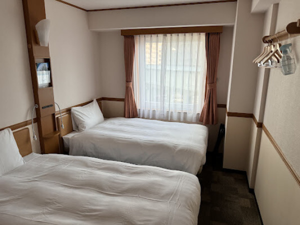 日本【2024北海道道央道東親子行】東橫INN 北海道十勝帶廣站前。帶廣住宿推薦 小學生入住免費 附早餐與停車場