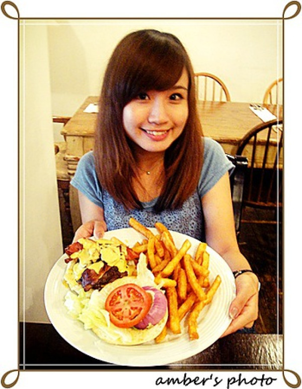 ✜美式漢堡✜到底是誰的朋友哪?? ☛我的朋友 長谷川先生的家