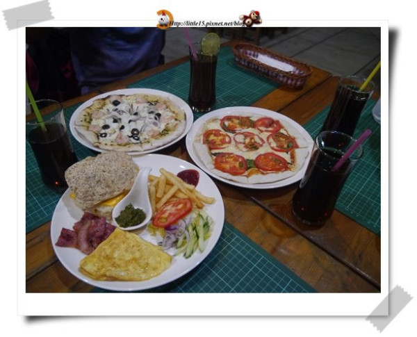 Five Fish Pizza 佛卡夏三明治、窯烤手工披薩