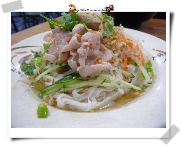 丞品越南牛肉河粉 義成路上