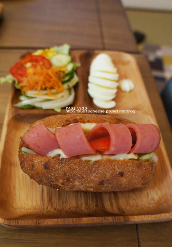 台中 mas vida生活試驗所 - 可愛的馬來貘陪你一起用餐囉.來假文青一下 XD