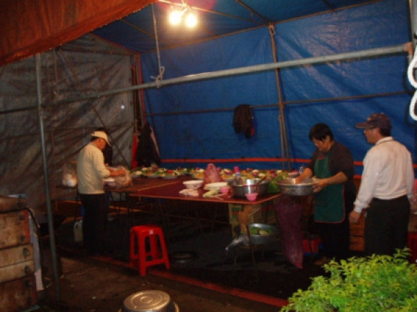 陸光新城B區歲末團聚～品質有夠差                      