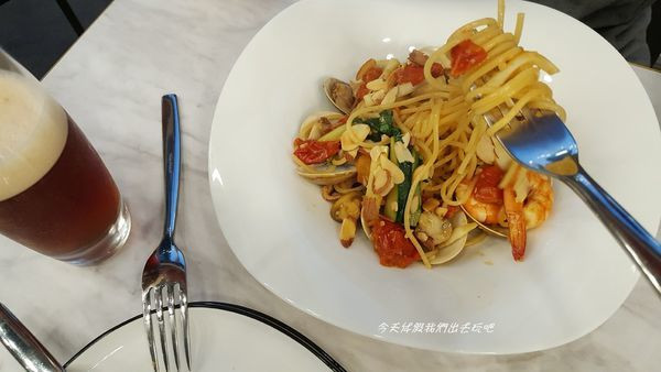 好食慢慢 /勤美草悟道店。溫馨質感風格環境。義式餐廳/早午餐