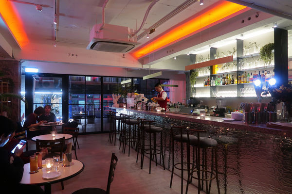 【AFTERWORK by ACME】台北西門 - 西區也有時尚質感餐酒館！ACME給你國外感摩登夜生活
