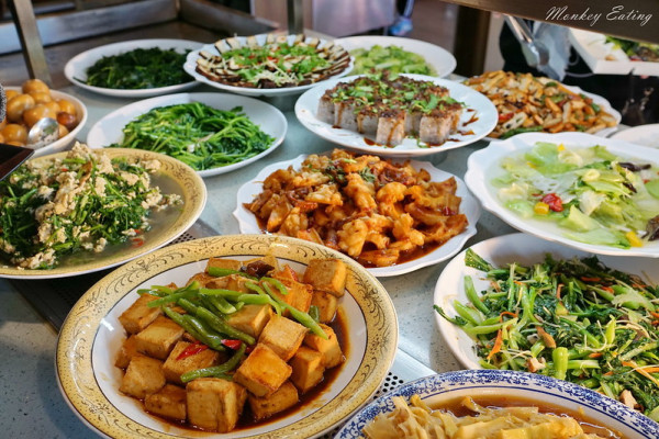 【台中北屯】四季村蔬食自助餐-東山店｜台中素食推薦，平價自助餐50道以上精緻菜色超豐富CP值高