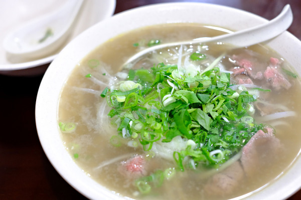 ［松山區］：酸甜就是開胃☆越南河內河粉