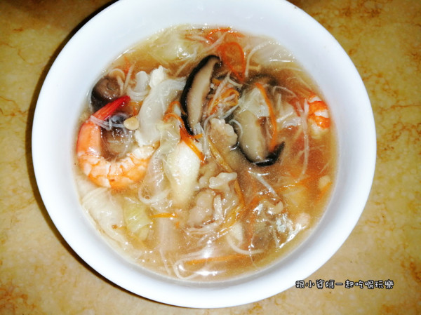 【2020年菜推薦】八珍魚翅羹 不到千元價格就可以吃到專業廚師的功夫菜 讓婆媽年夜飯輕鬆上桌 團購宅配美食