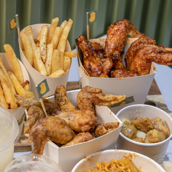 羅東美食 ｜OMO Chicken韓式炸雞專賣店 百元就能吃到道地韓式風味 香辣滋味讓人吮指回味 下午茶宵夜好選擇～ · 算命的說我很愛吃