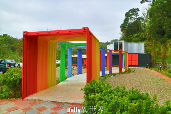 |新竹峨眉景點 貨櫃89咖啡 彩紅貨櫃屋好吸晴 IG網美打卡拍照熱點|