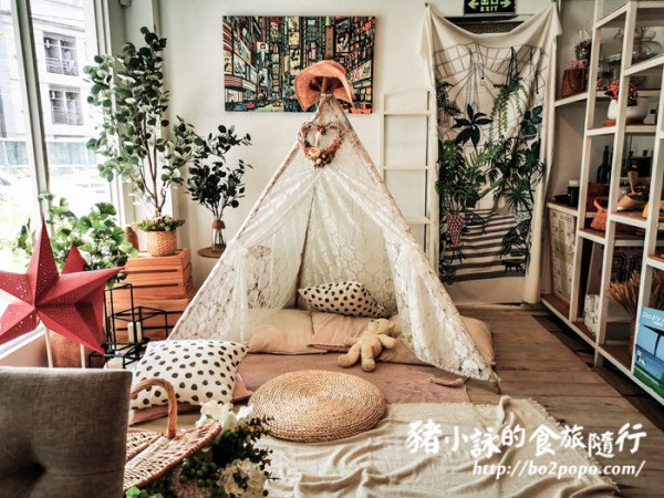 高雄。路竹》凱啡咖啡 Kasfee Coffee。網美風親子餐廳 - 豬小詠的食旅隨行