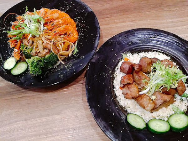 〔板橋美食〕《板新棧》平價簡餐、CP值高只要$99元附飲料