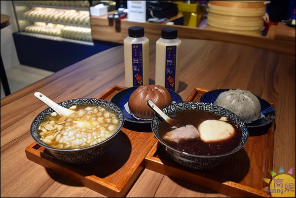 豆花配饅頭時尚新吃法!誠品新開店~藤記甜品。豆漿豆花料好實在搭配老麵湯種包子饅頭口感一級棒@商妮吃喝遊樂