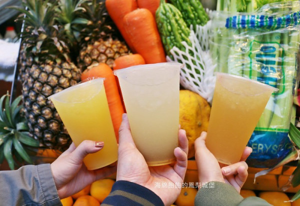 南機場夜市美食『壹等涼果汁攤』新鮮現榨果汁，搭配夜市小吃的首選！菜單價位(捷運小南門站)