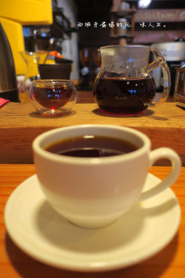 哈崙咖啡｜花蓮市區老宅咖啡，阿美族闆娘溫暖又親切！買咖啡送打鼓秀？！