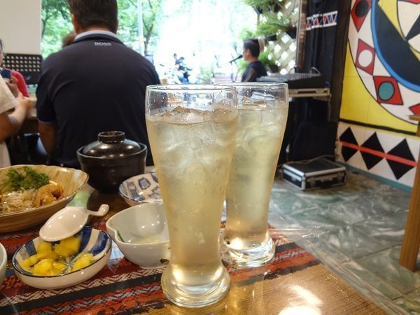 烏來勇士廣場~阿孟精緻料理~音樂下午茶~原聲帶二人組為您演唱好聽的音樂~