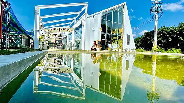 台中豐原【200 days】全台最美的冰店/超美純白三角玻璃屋/無低消人人都可來當網美/東豐綠色走廊最佳休憩站