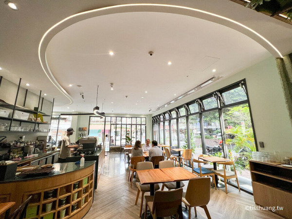 Miracle Coffee東區｜林俊傑開的咖啡廳｜冠軍手沖咖啡｜SMG街頭服裝品牌 ｜附Menu @TISS玩味食尚