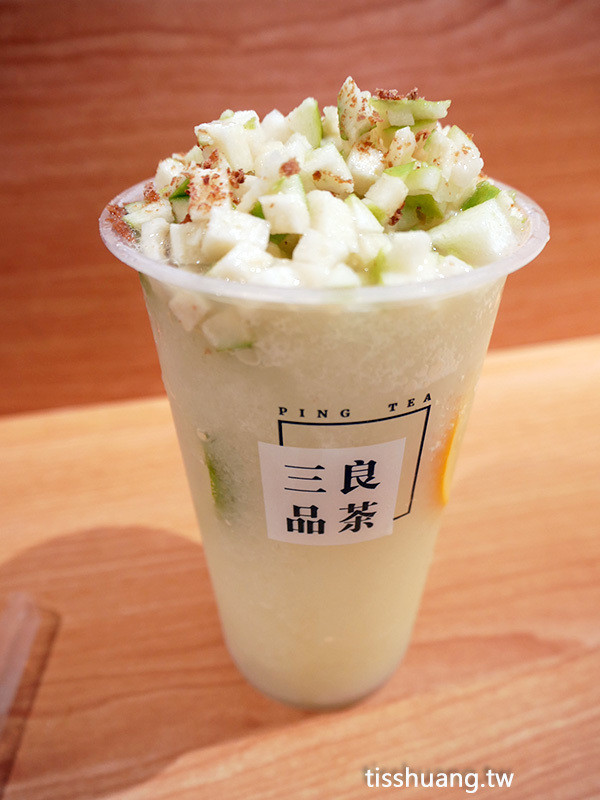 新鮮水果與現泡茶的結合，芭樂梅冰沙很可以，酷暑解熱就喝這一味!