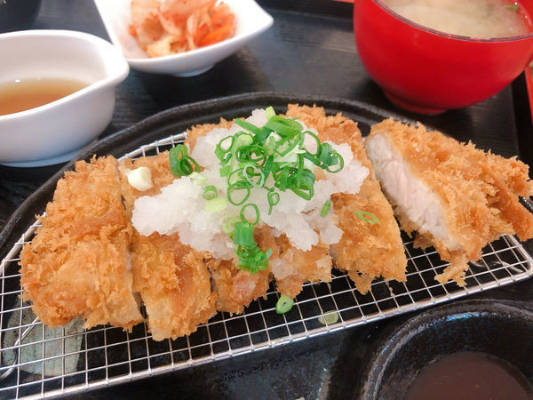 台北美食/捷運劍潭站 木子豚 日式豬排/唐揚炸雞咖喱蛋包飯