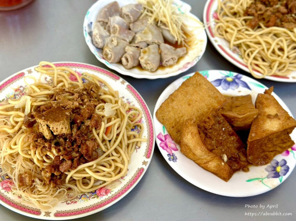 天津路無名炒麵-凌晨3點開賣的人氣小吃