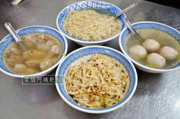 【宜蘭】羅東 電腦阿姨 乾麵 餛飩魚丸湯 簡簡單單味道卻很厲害的美味乾麵推薦 - 水晶安蹄 不務正業過生活