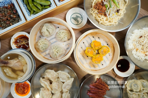 台北美食 │ 集禾麵舖 35元起飯麵水餃港點全部包辦 用料選材好、口味佳、環境舒適還可上網 CP值超高值得再訪