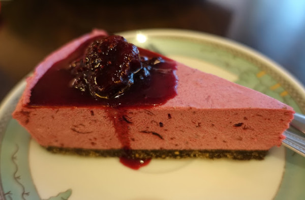 [食記] Orange公寓咖啡館Apartment Cafe。帶著文青氣息的中山站咖啡店~