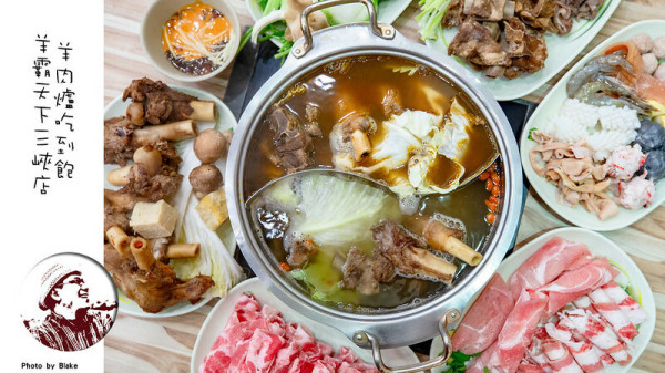 4.4顆星評價，不到晚上六點就快坐滿的羊肉爐，竟然只要438元就能吃到撐｜布雷克出走旅行視界