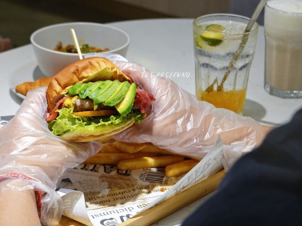 台北松山—THE AP SECOND｜手工現打漢堡肉紮實多汁 美式家庭風格餐廳｜民生社區、三民路